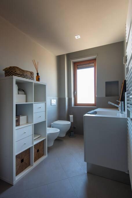 Casa No.Na - Attico Panoramico A Cherasco Esterno foto