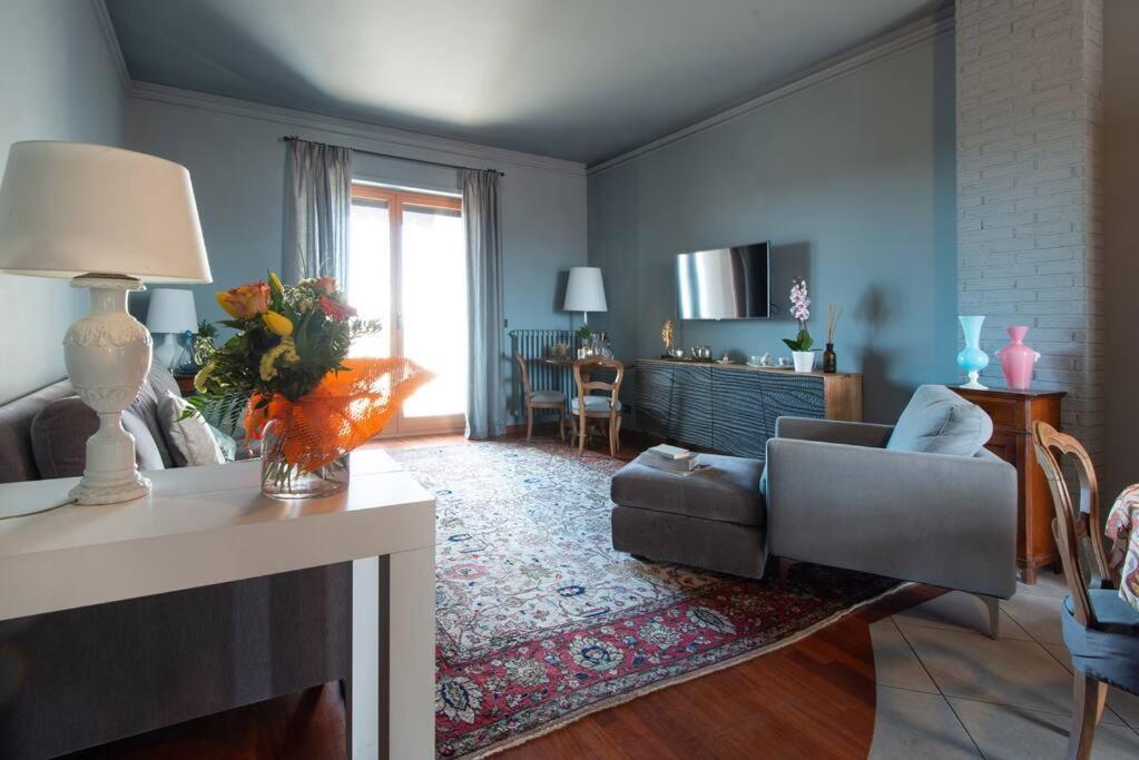 Casa No.Na - Attico Panoramico A Cherasco Esterno foto