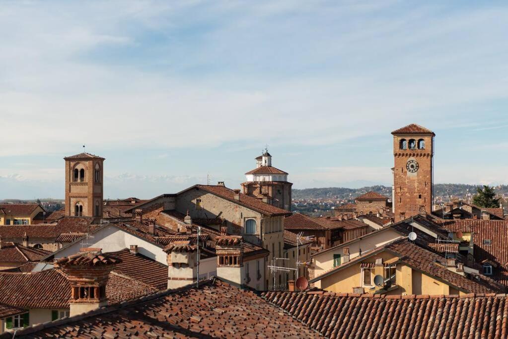 Casa No.Na - Attico Panoramico A Cherasco Esterno foto